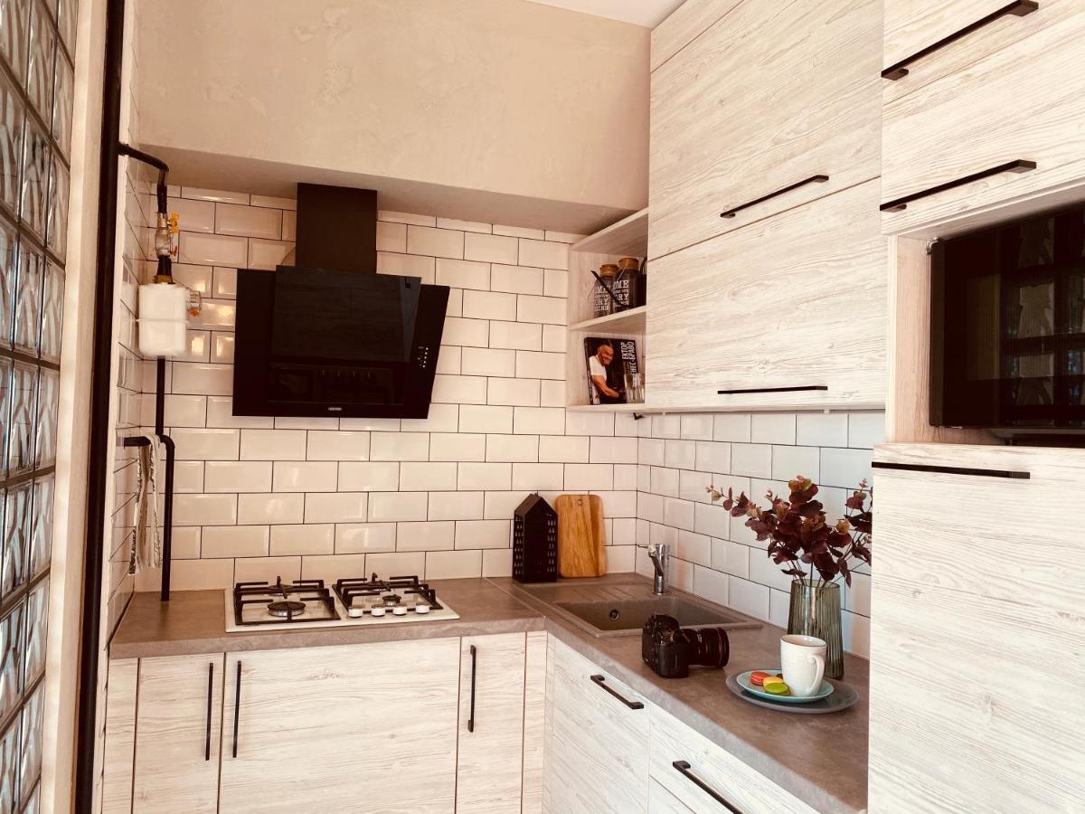 Studio Lux Loft On Victory Street In The City Center Винница Экстерьер фото